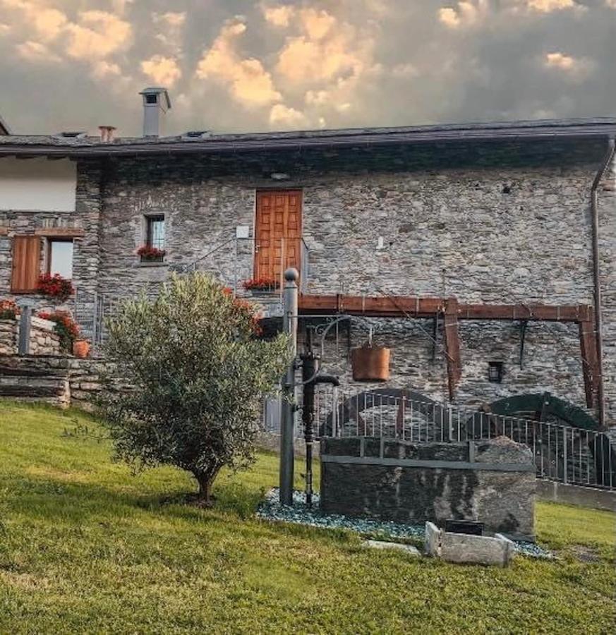 Il Fienile - Molino Maufet Mühle - Lake View Terrace Colico Exterior foto